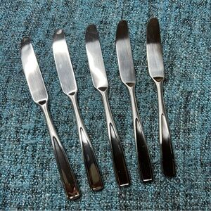 Hampton Silversmiths Stainless 215 Flare Pattern Butter Knife Set of Five